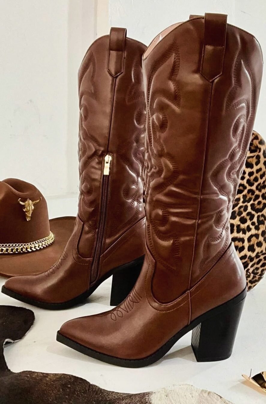 BOTA VAQUERA CON BORDADO - Image 2