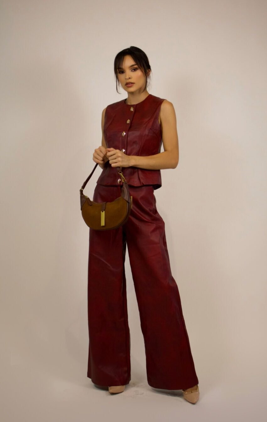 conjunto burgundy estilo piel
