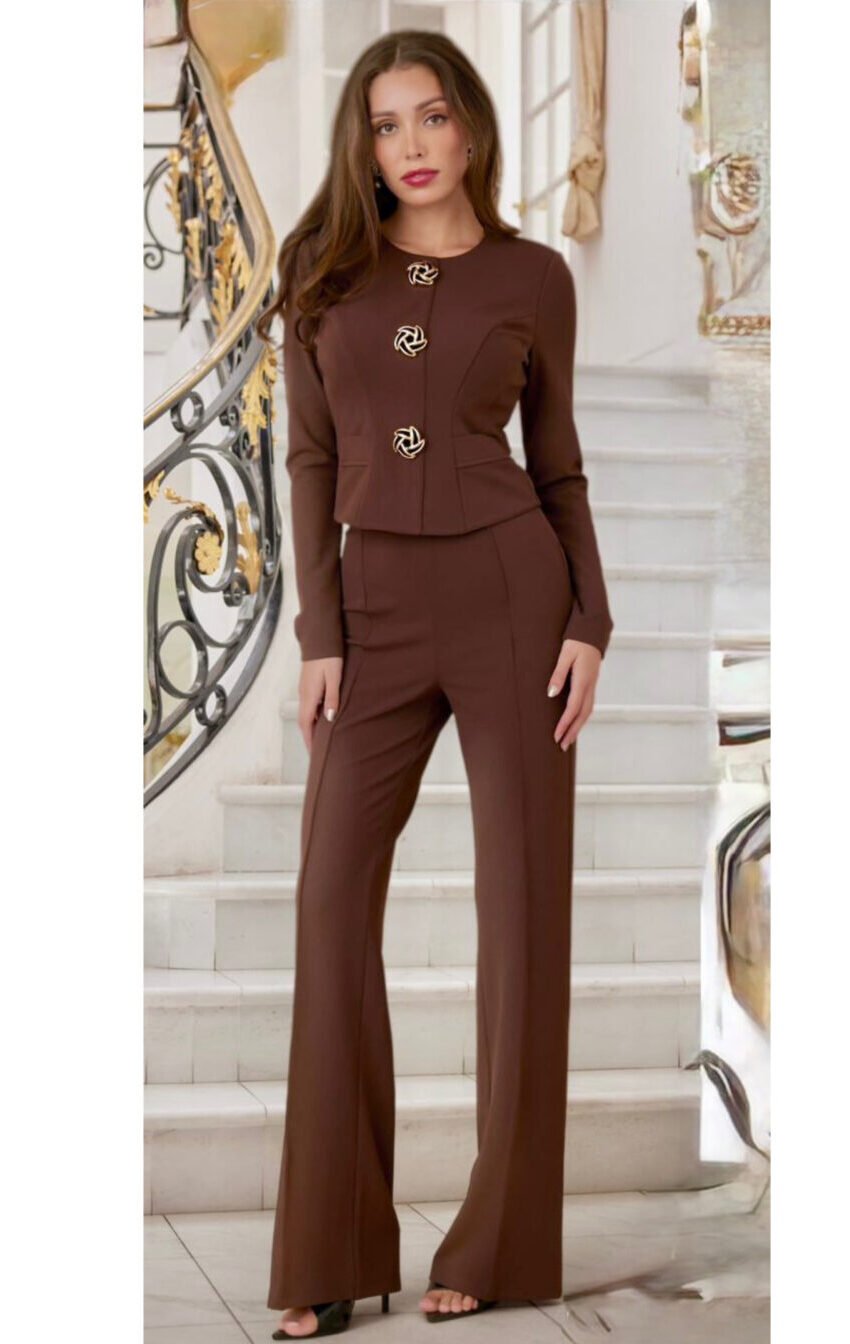 conjunto pantalon y top cafe