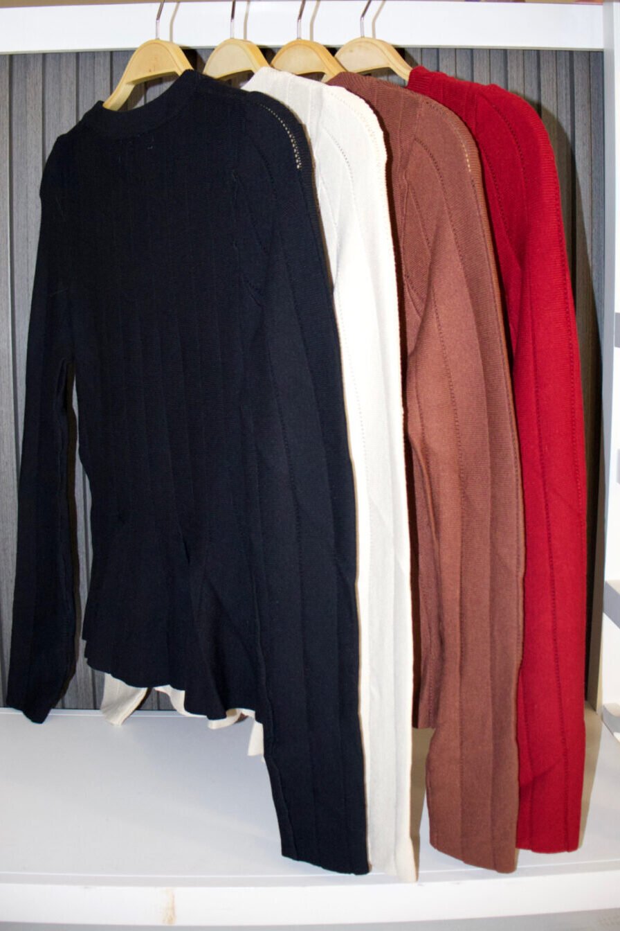 sweter corte princesa - Image 2