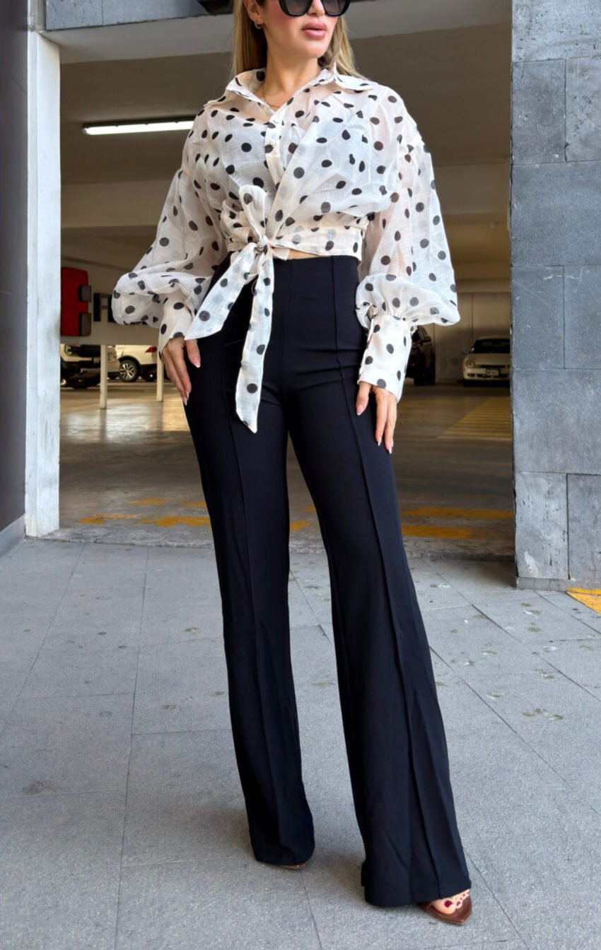 blusa polka con nudo