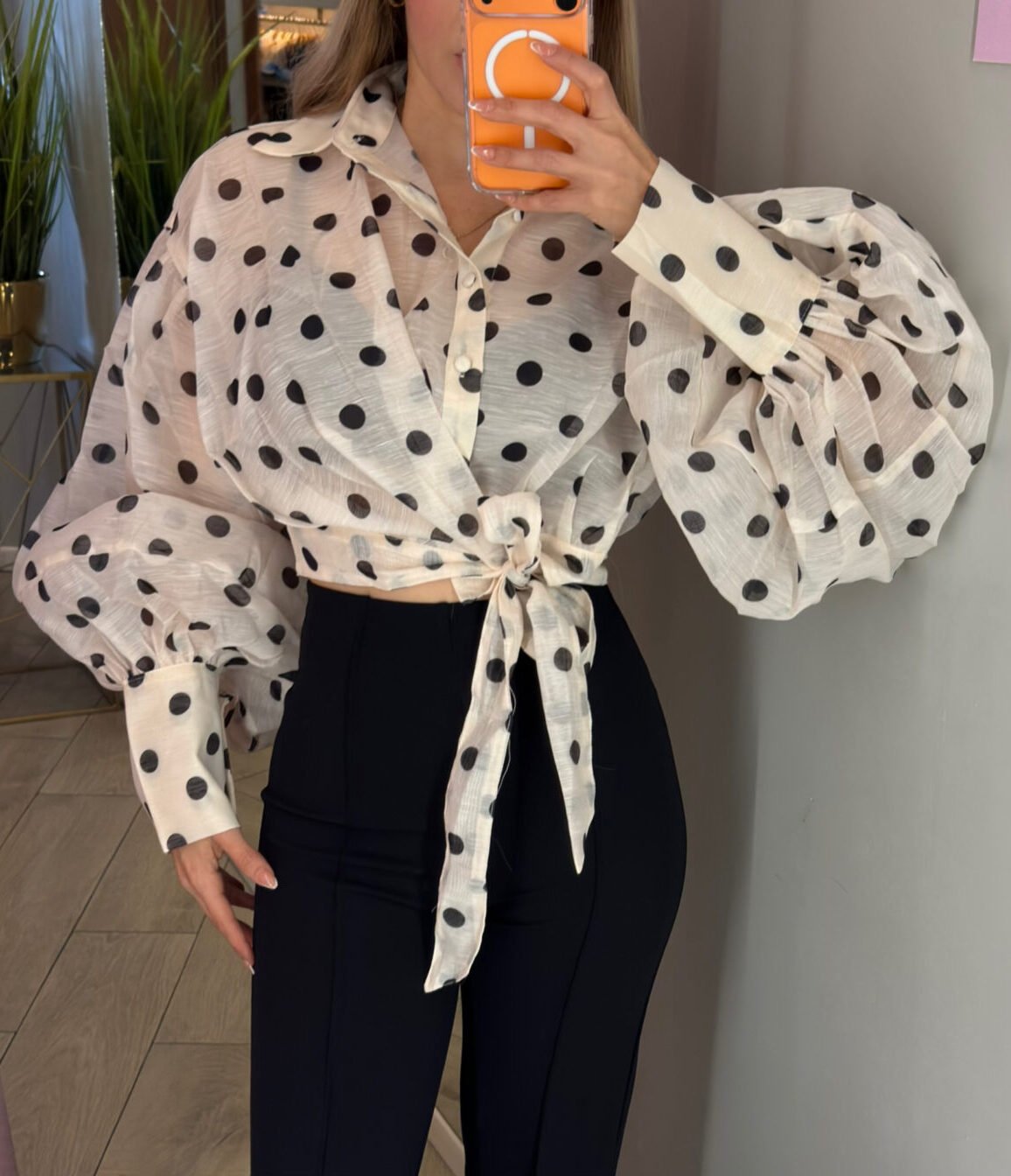 blusa polka con nudo - Image 2