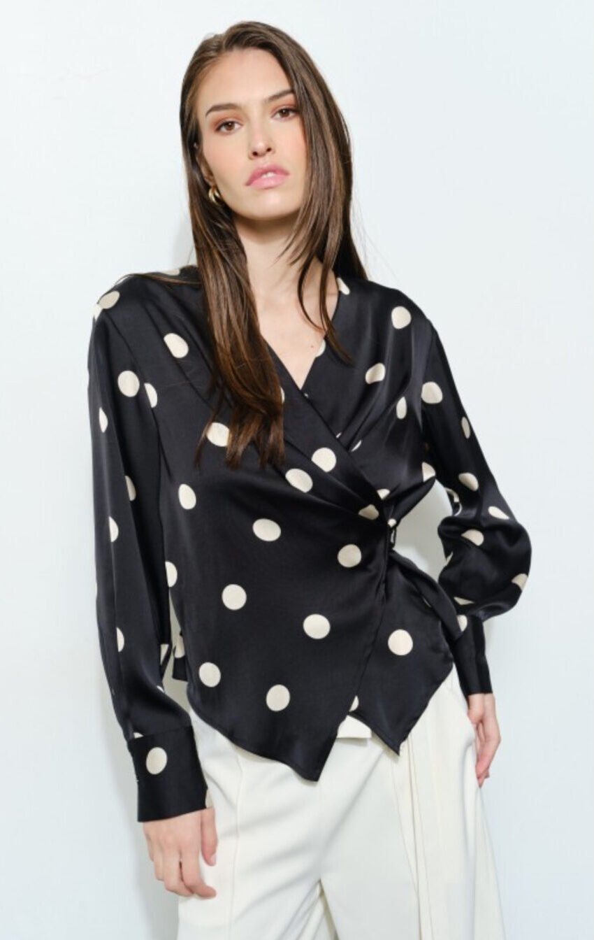 blusa polka cruzada