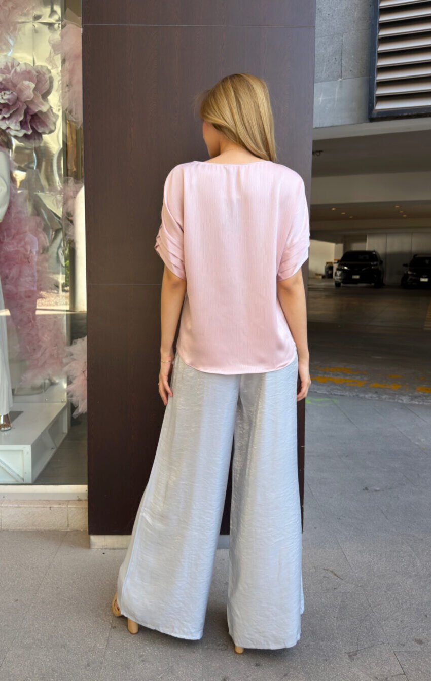 blusa satinada con mangas - Image 2