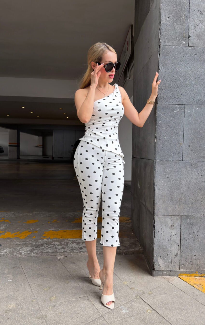 conjunto capri polka