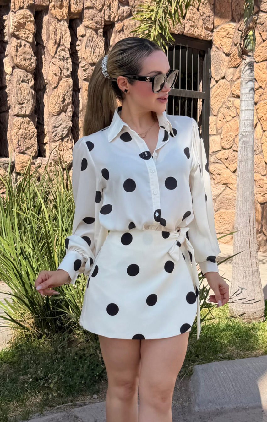 set short falda polka